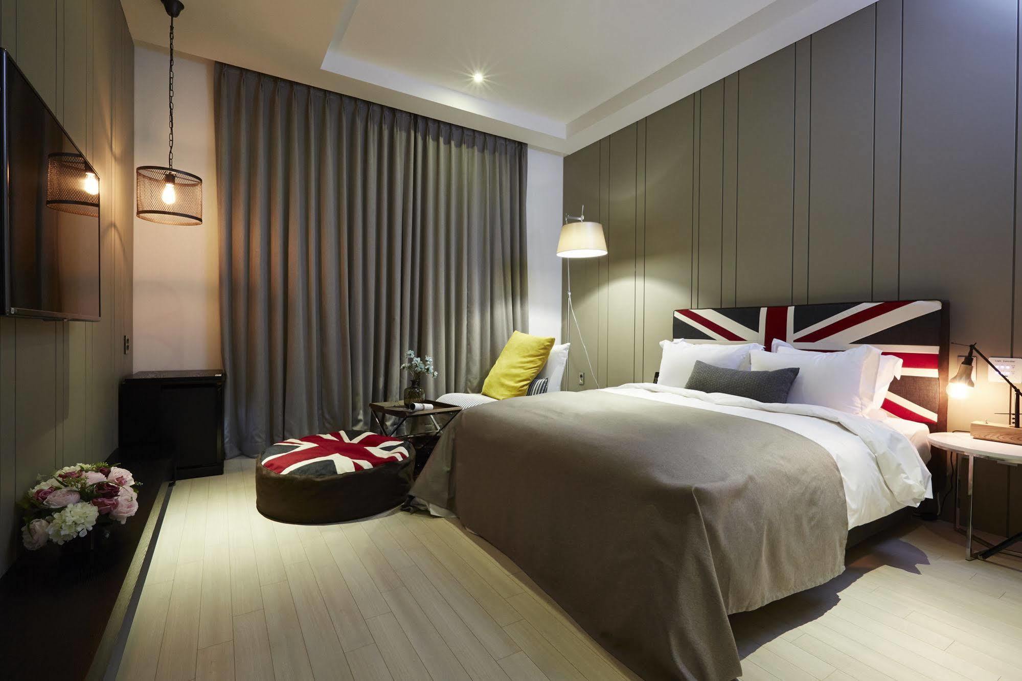 Chungbuk Inno City Namoo Hotel Eumseong Exterior photo