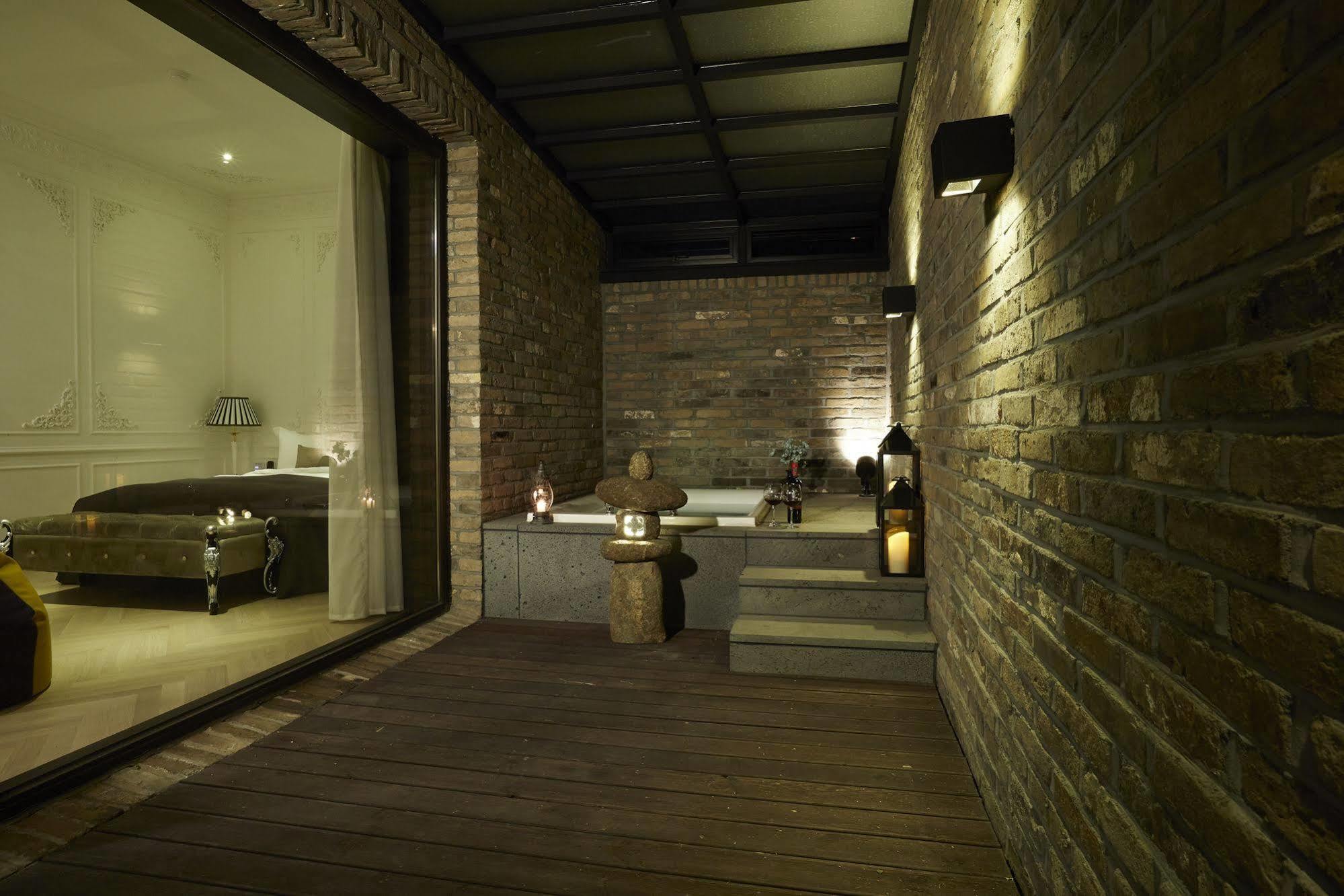 Chungbuk Inno City Namoo Hotel Eumseong Exterior photo