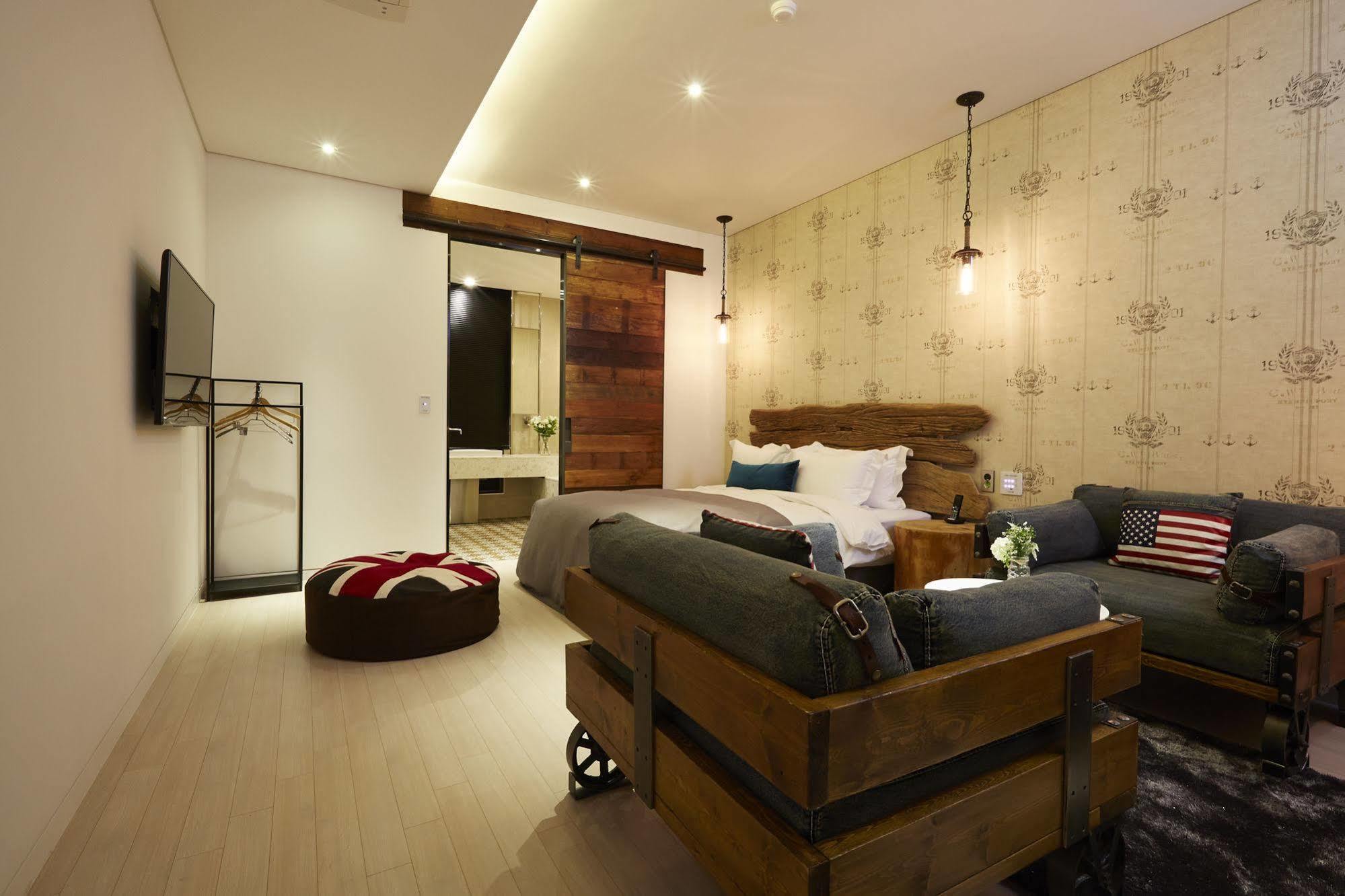 Chungbuk Inno City Namoo Hotel Eumseong Exterior photo